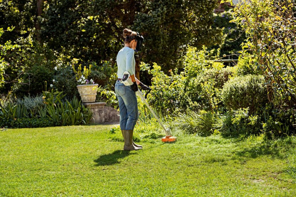 falciare decespugliatore giardino